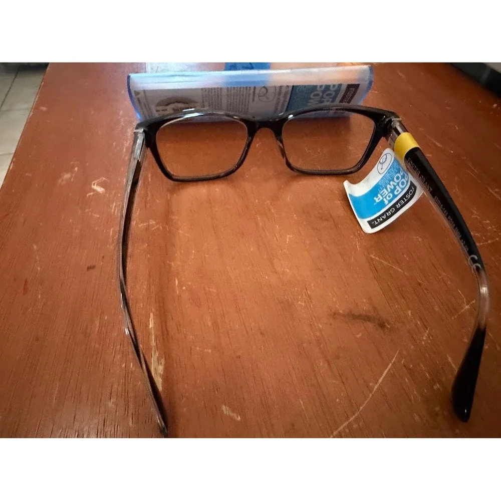 Foster Grant Tristan BLK Blue Light Readers +2.00 Black Clear Frames TG0721